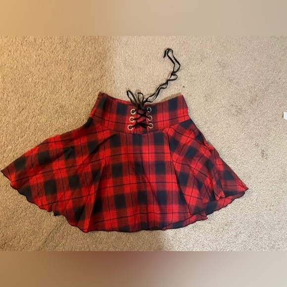 Plaid red and black school girl skirt size small - Picture 1 of 7